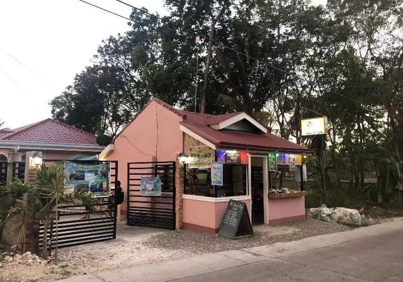 Majatalo Reddoorz At Kojie Guest House Moalboal