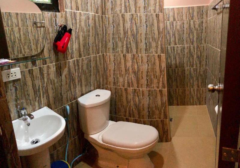 פנסיון Reddoorz At Kojie Guest House Moalboal