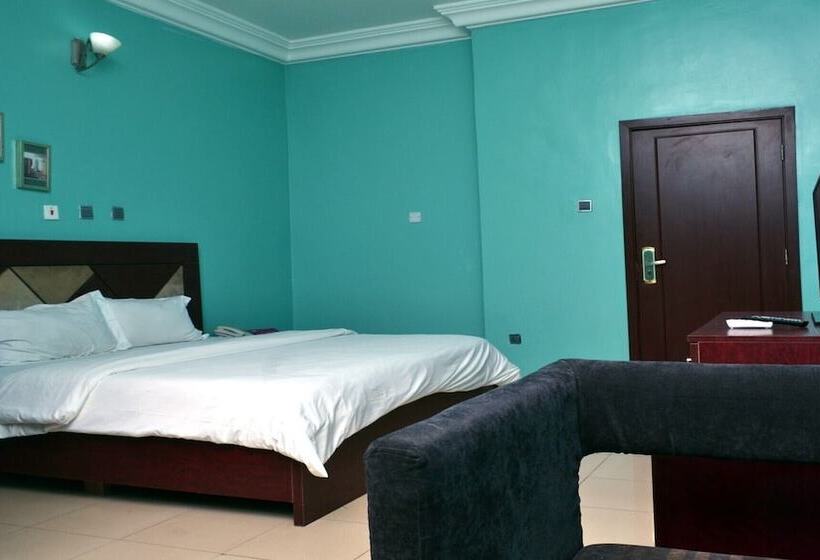 Petesville Hotel Calabar