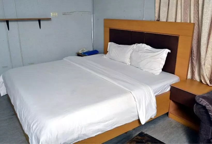 Petesville Hotel Calabar