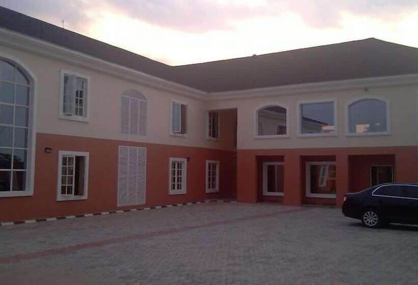 Petesville Hotel Calabar