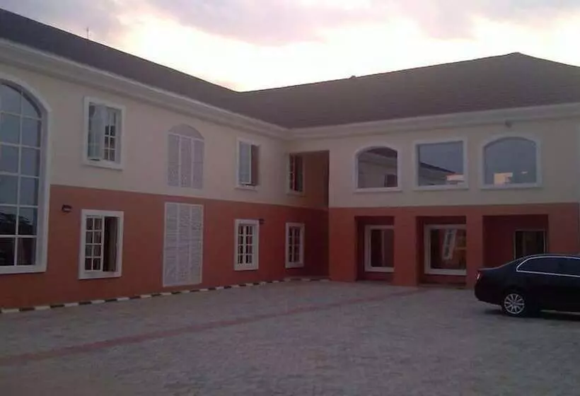 Petesville Hotel Calabar