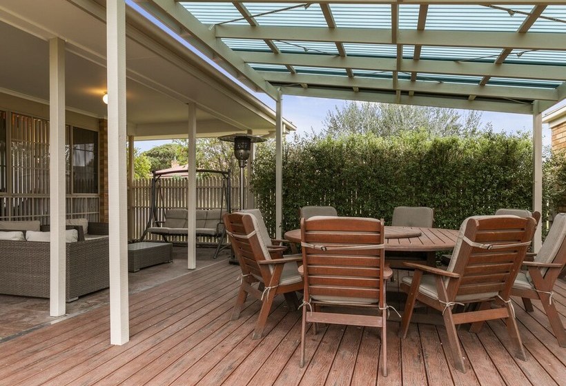 Seaholme  Free Wifi & Foxtel