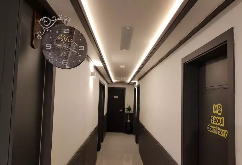 We Home Guesthouse   Hostel