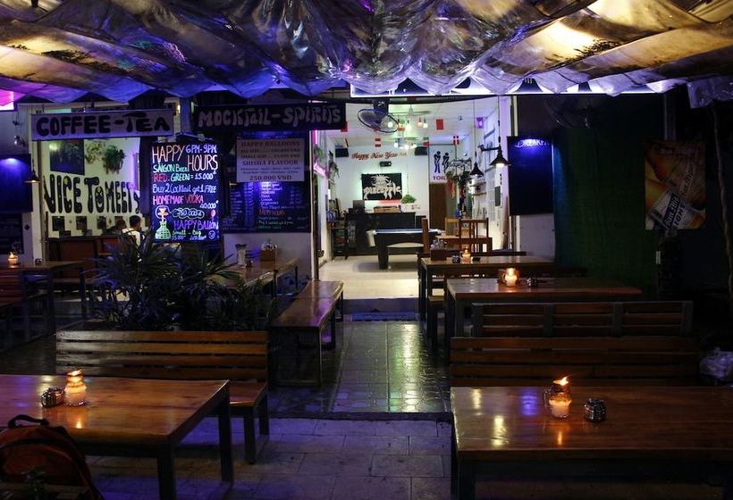 هاستل Pineapple