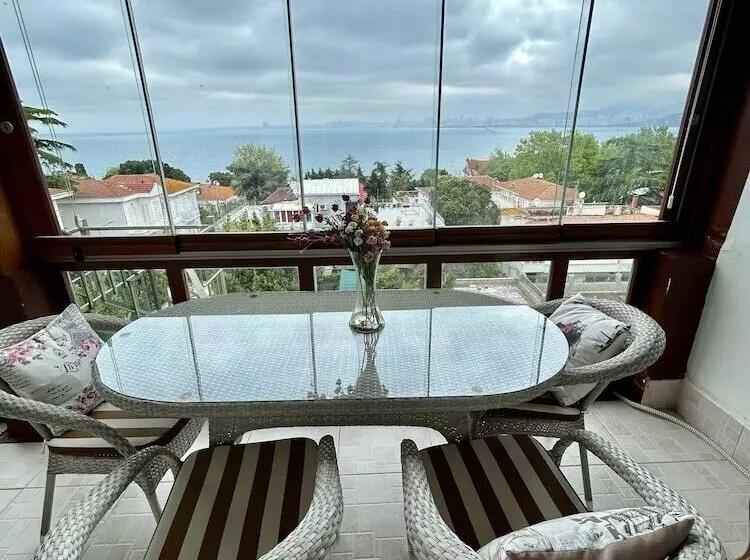 Hotelli Adalar Konak