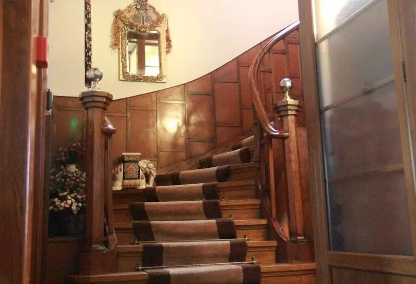 Hotelli Adalar Konak