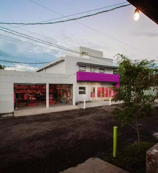 هتل Airport Inn Managua