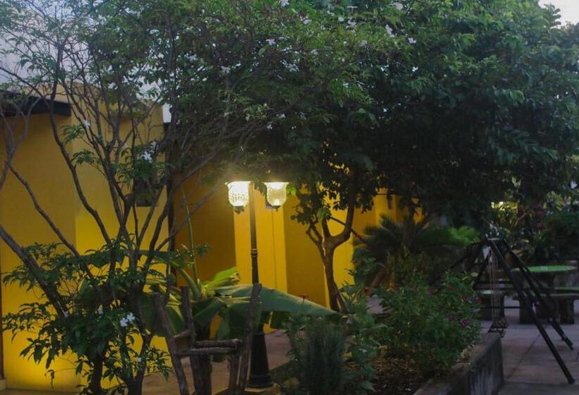 هتل Airport Inn Managua