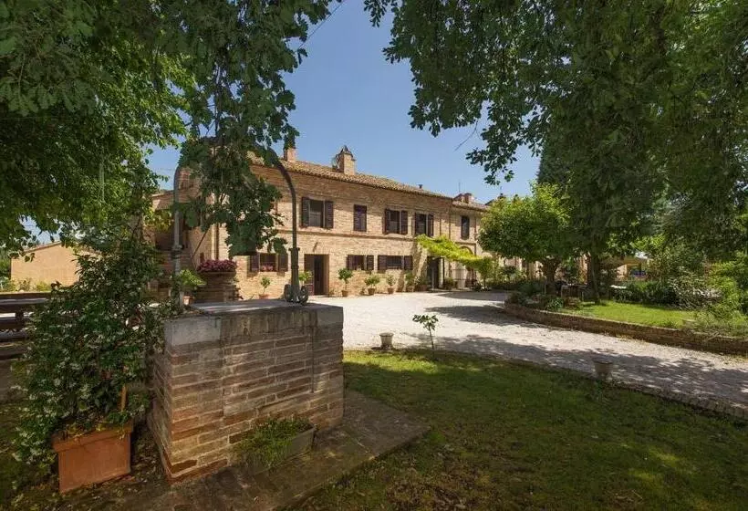 Maaseutuhotelli Tenuta Del Viandante