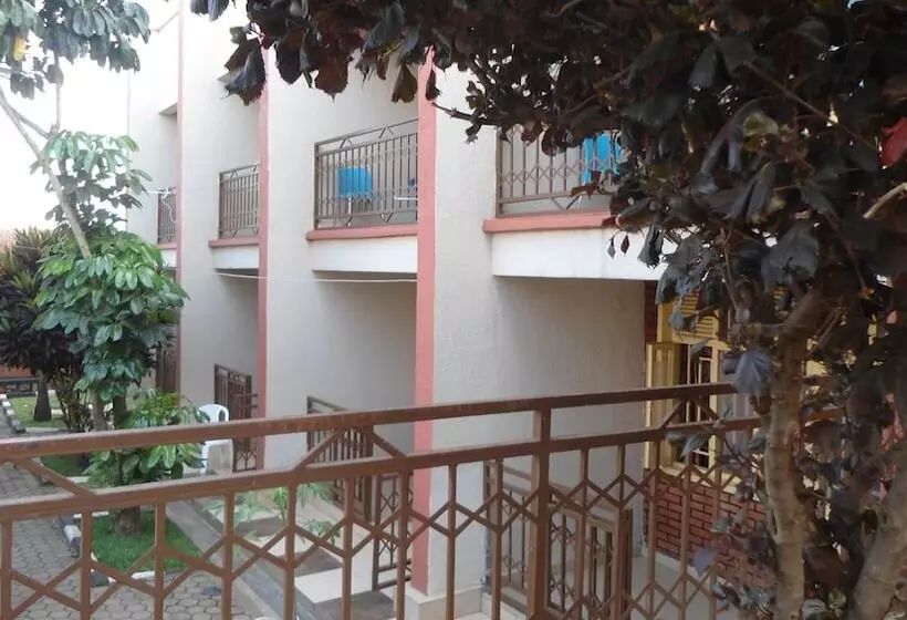 پانسیون Airport Luxury Motel