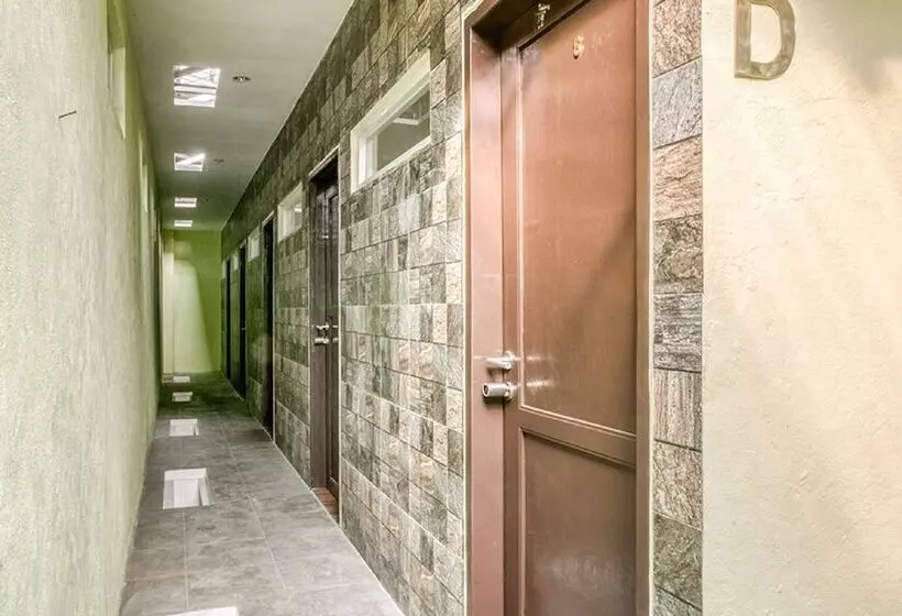 ペンション Reddoorz @ Panglima Polim 2