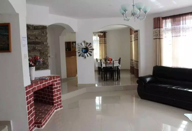 پانسیون Precious Homes