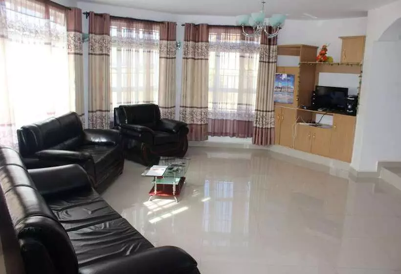 پانسیون Precious Homes