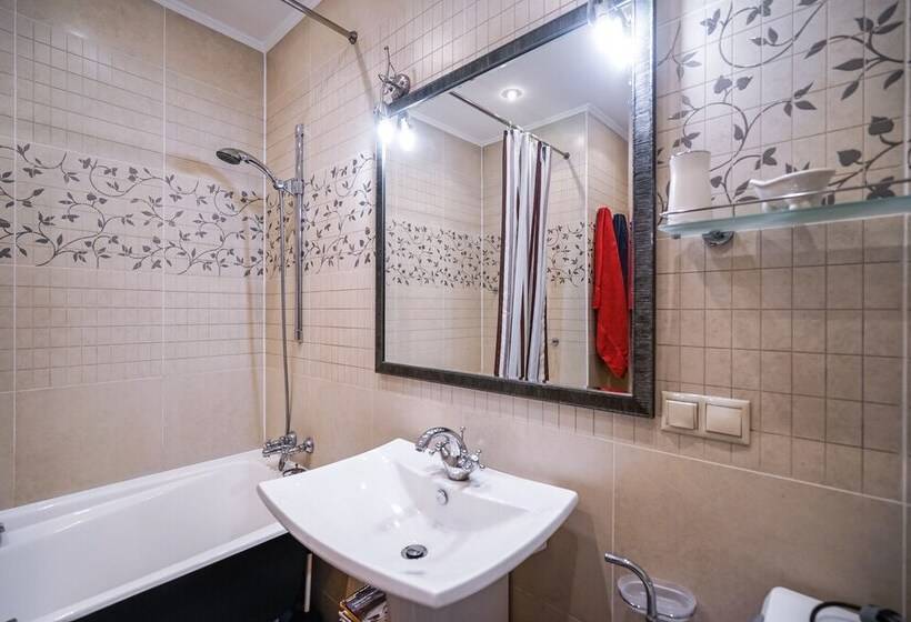 Prime Host Apartments On Smolenskaya
