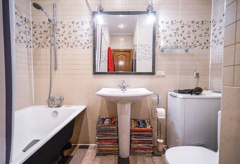 Prime Host Apartments On Smolenskaya