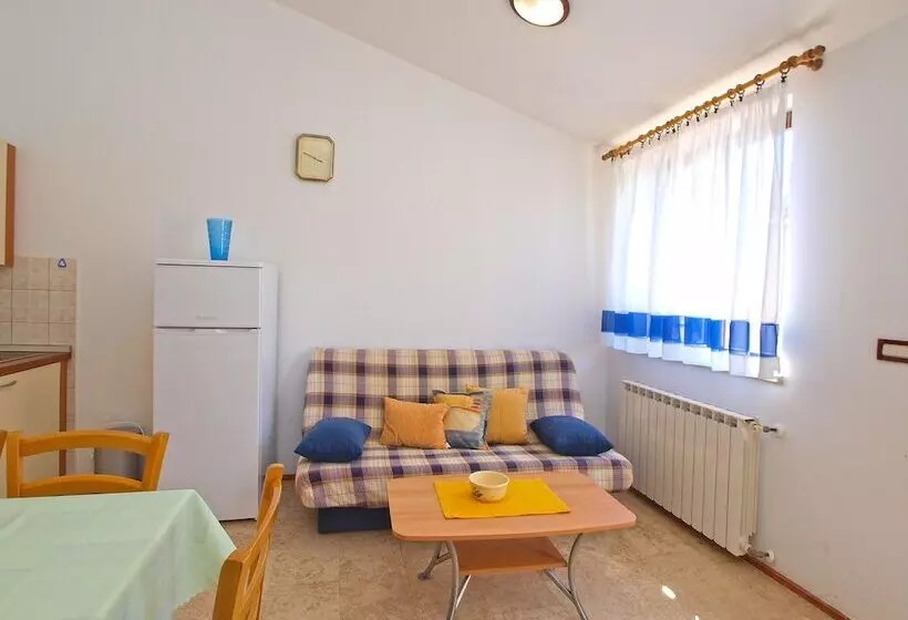 Apartments Dragan 1077