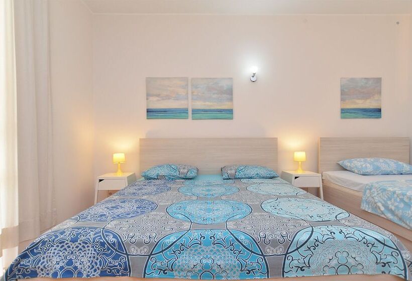 Apartments Valbandon 38