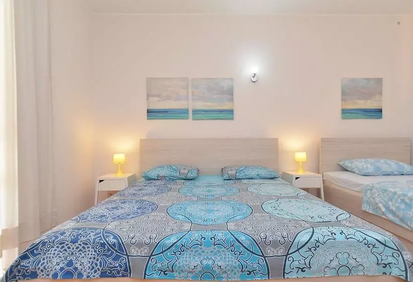 Apartments Valbandon 38