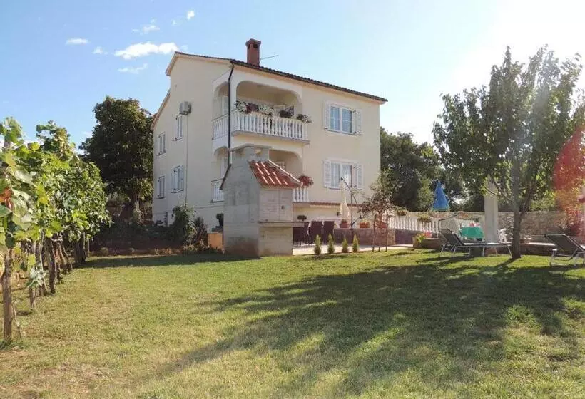 Apartment Danica