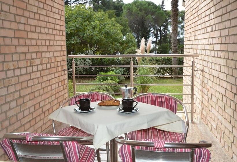 Apartments Benussi 1045