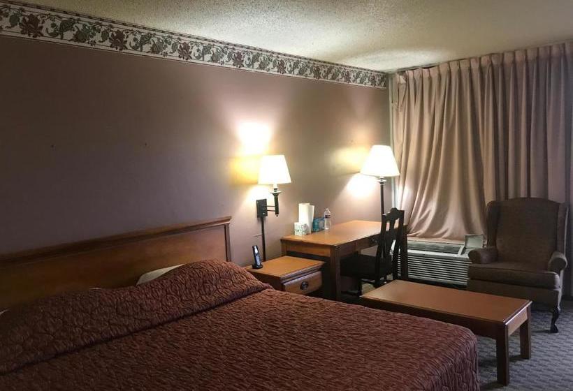 هتل Tyler Inn & Suites