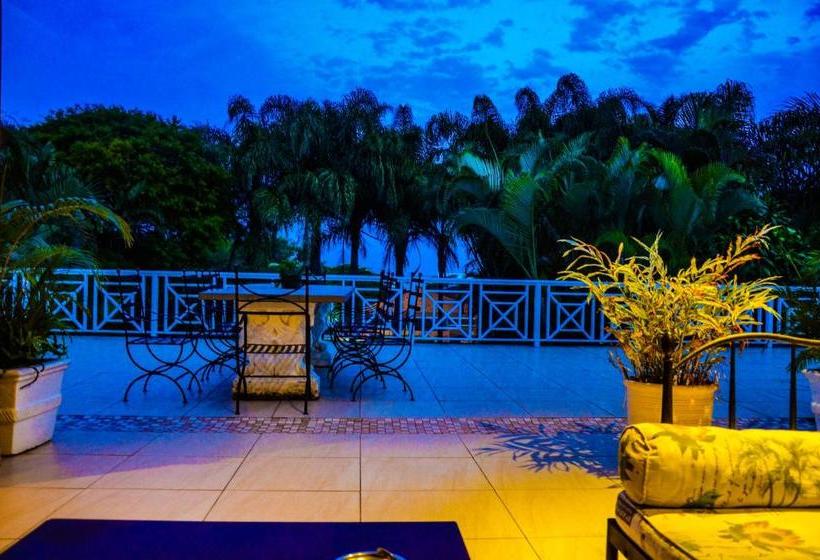 פנסיון Signature Guesthouse Florida