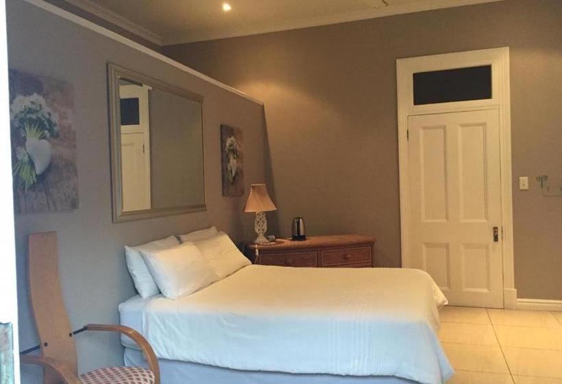 פנסיון Signature Guesthouse Florida