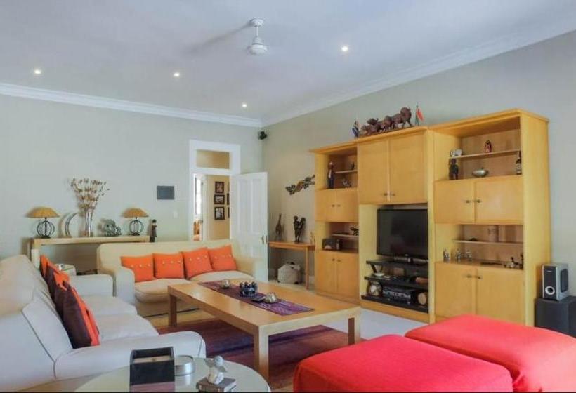 פנסיון Signature Guesthouse Florida