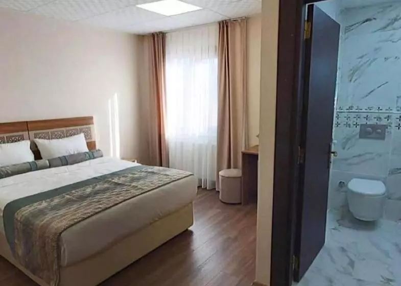 Retkeilymaja Camelli̇a