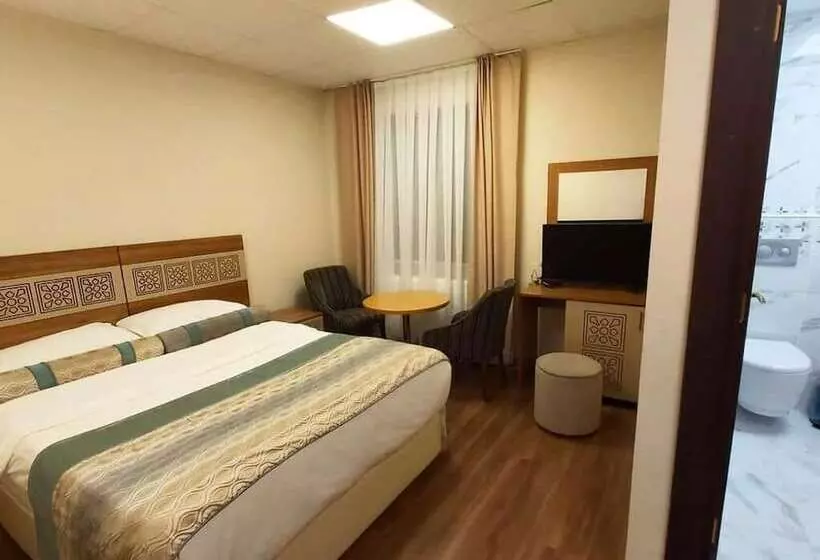 Retkeilymaja Camelli̇a