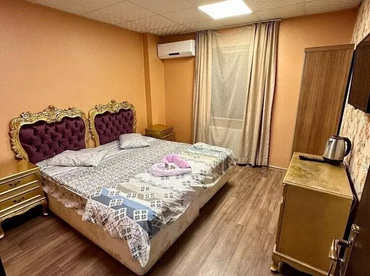 Retkeilymaja Camelli̇a