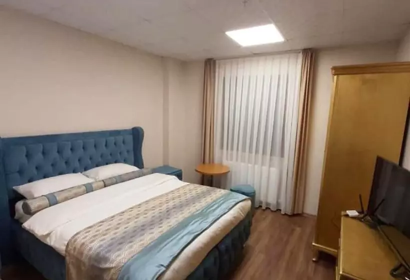 Retkeilymaja Camelli̇a