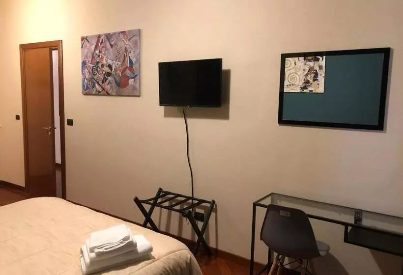 تختخواب و صبحانه La Dimora Degli Artisti