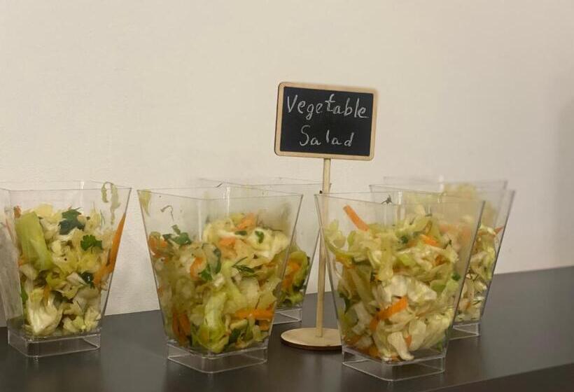 تختخواب و صبحانه Nuryan Hotel Yerevan