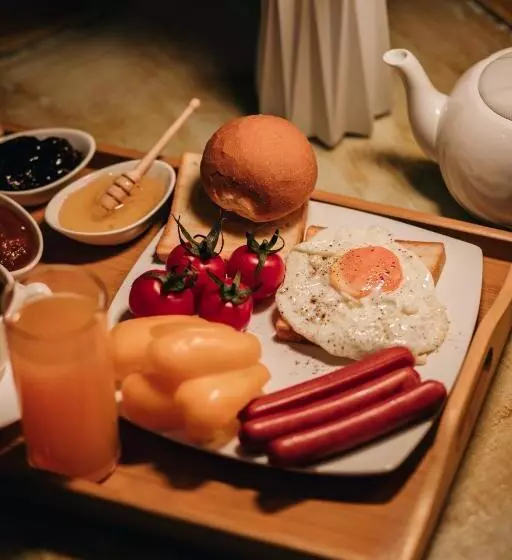 تختخواب و صبحانه Nuryan Hotel Yerevan