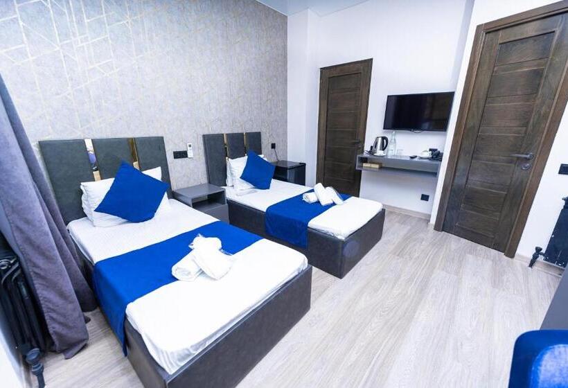 تختخواب و صبحانه Nuryan Hotel Yerevan