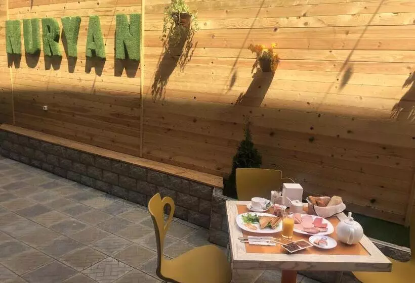 تختخواب و صبحانه Nuryan Hotel Yerevan