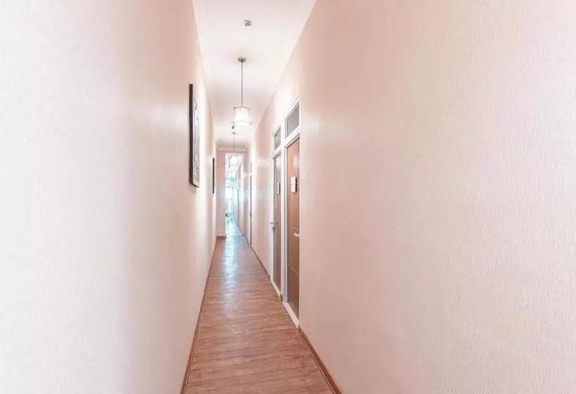 Hotel Oyo 2082 D Teras