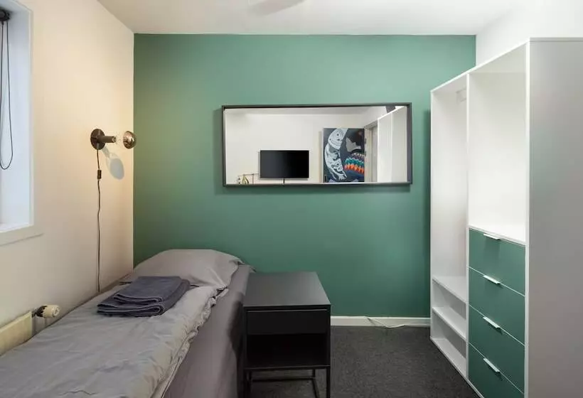 Kulukis Downtown Hostel