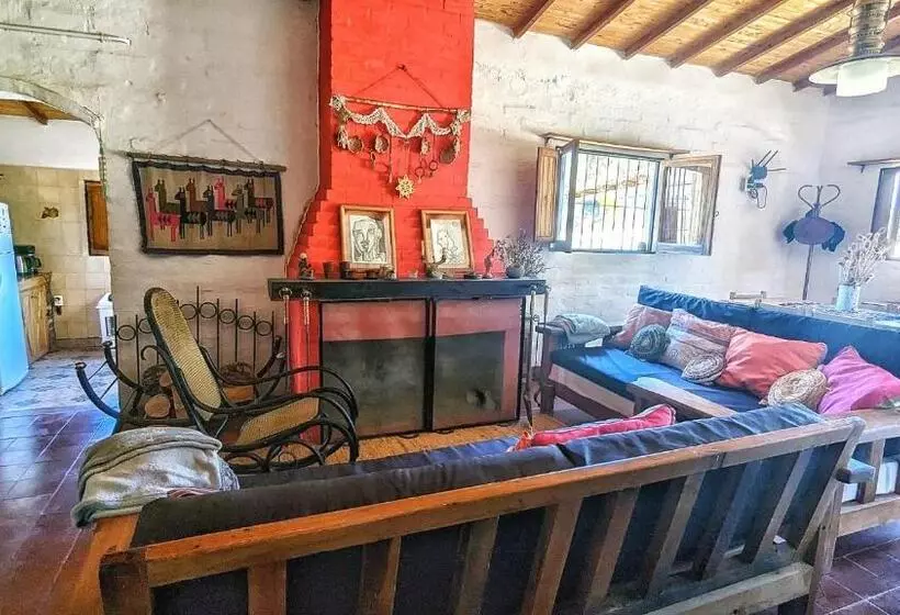 Aire De Barreal Hostel Andino