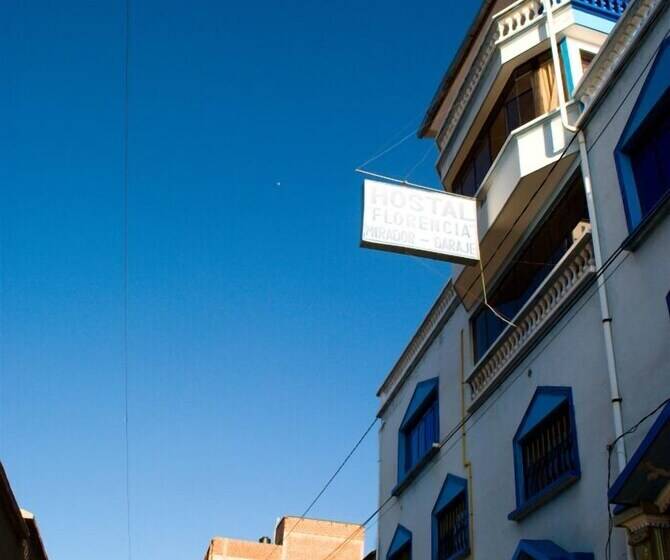 هاستل Hostal Florencia