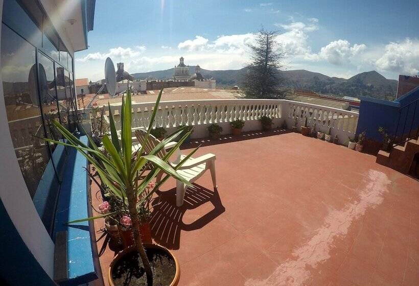 هاستل Hostal Florencia