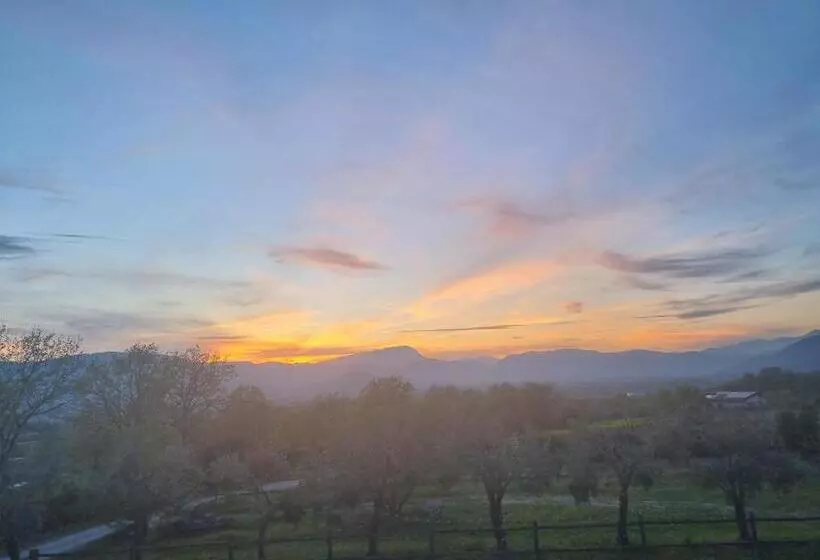 تختخواب و صبحانه Masseria La Rocca