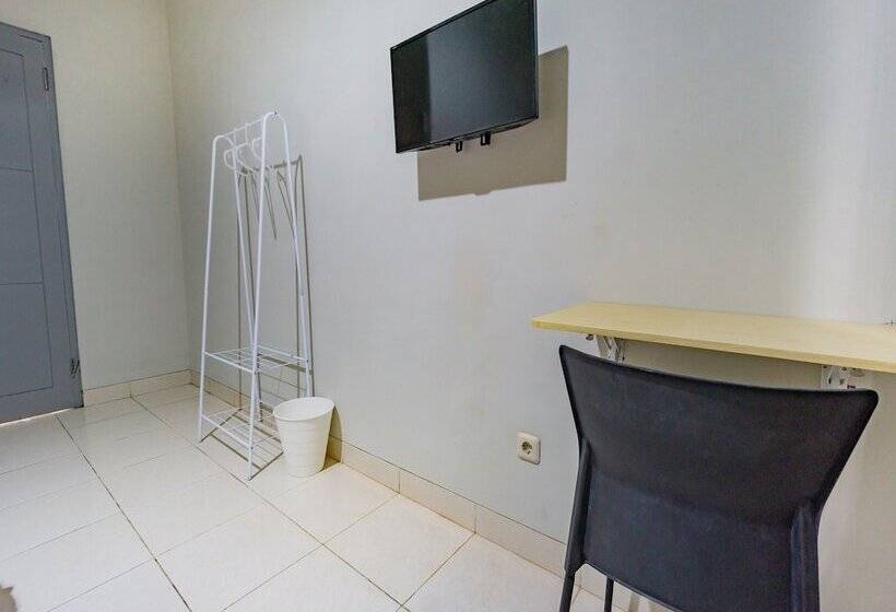 فندق Oyo 2416 Griya Otista Syariah