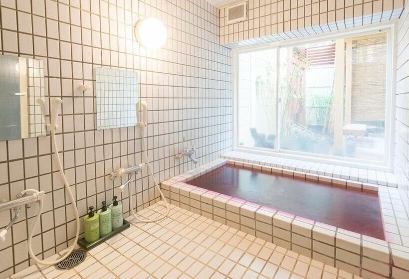 בית מלון כפרי Shinkaifujishoen