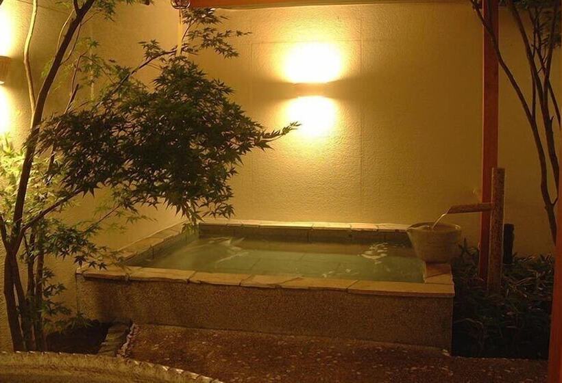 בית מלון כפרי Shinkaifujishoen