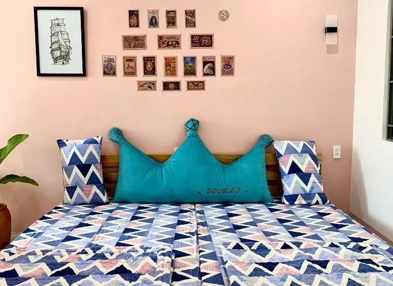 پانسیون 1984house