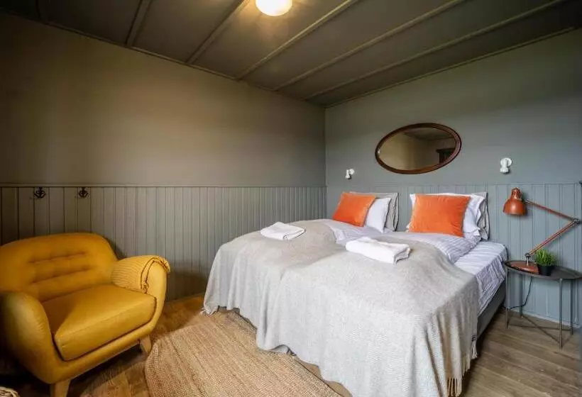 پانسیون Riverfront Lodge Hella