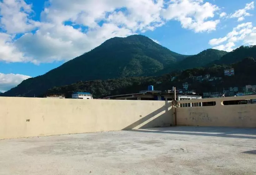 تختخواب و صبحانه Hostal Corazón De San Pedro
